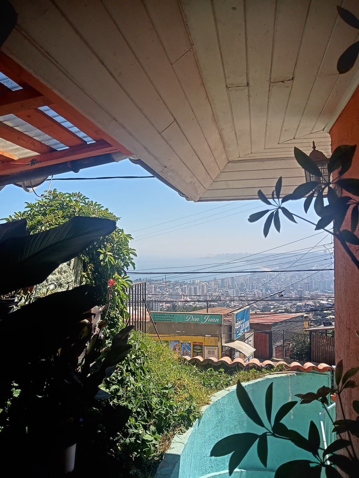 Casa con Vista a la Bahía · Agua Santa 2
