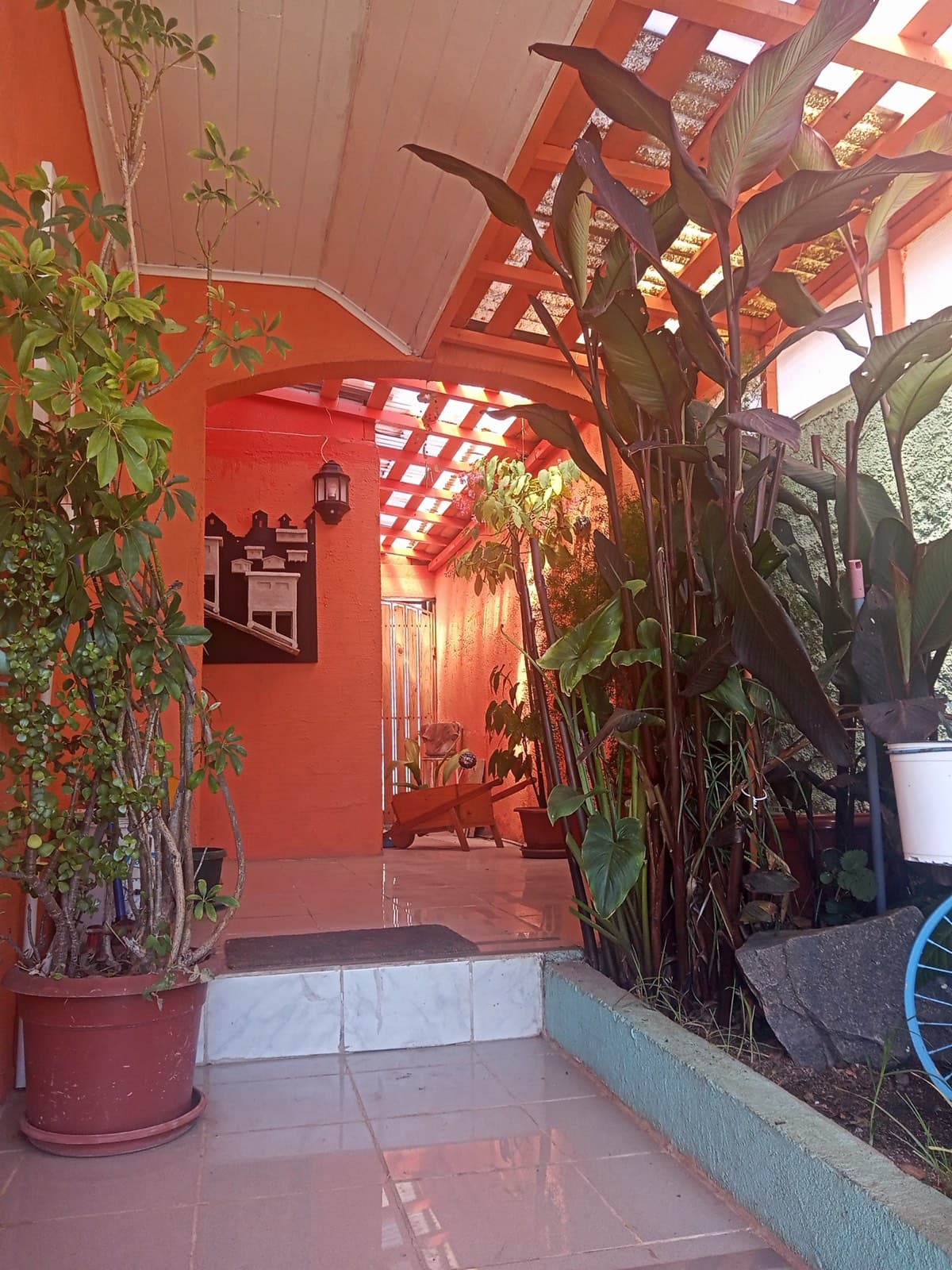 Casa con Vista a la Bahía · Agua Santa